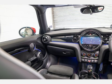 Mini Hatch 2.0 John Cooper Works Steptronic Euro 6 (s/s) 3dr 37