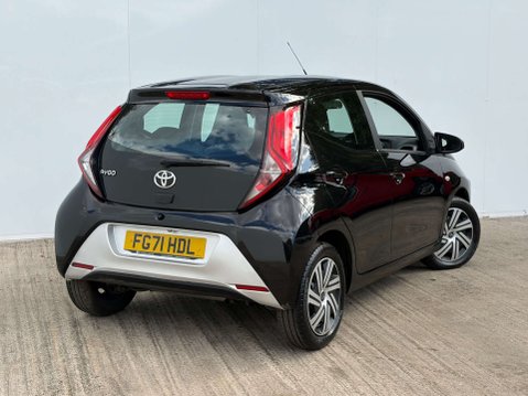 Toyota Aygo 1.0 Aygo X-Play TSS VVT-i 5dr 15