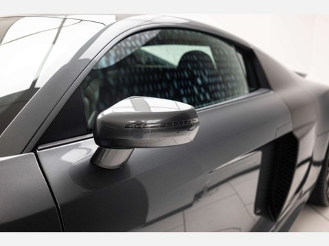 Audi R8 5.2 R8 Quattro V10 Semi-Auto 4WD 2dr 53