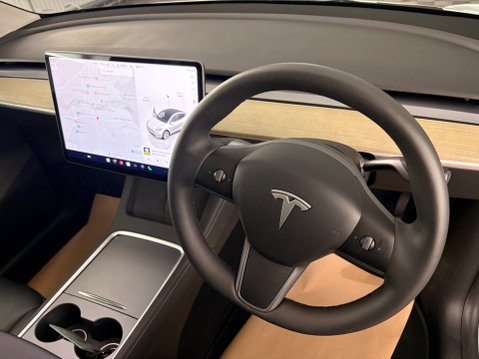 Tesla Model Y Auto RWD 5dr 11