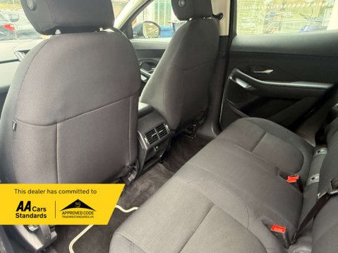 Jaguar E-Pace 2.0 E-PACE D 4x2 5dr 31
