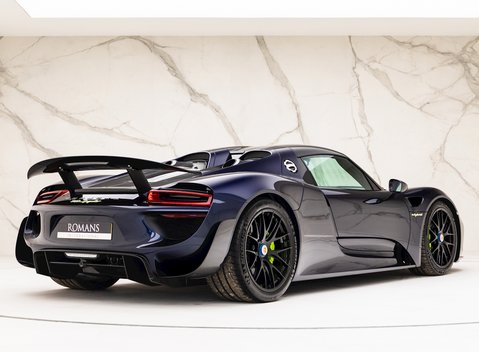 Porsche 918 Spyder Weissach 8