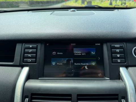 Land Rover Discovery Sport 2.0 Discovery Sport Black HSE TD4 Auto 4WD 5dr 43