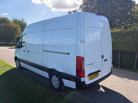 Mercedes-Benz Sprinter 2.0 315 CDI Premium Panel Van 5dr Diesel G-Tronic RWD L2 H2 Euro 6 (s/s) (1 3