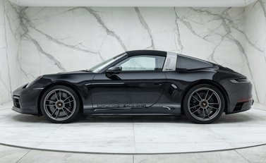 Porsche 911 Targa (992) 50 Years Porsche Design Edition 7