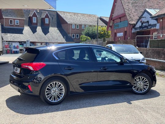 Ford Focus TITANIUM X 