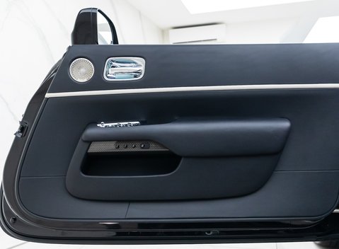 Rolls-Royce Dawn Black Badge 25