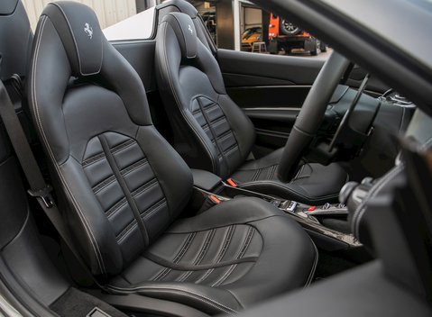 Ferrari 488 Spider 14