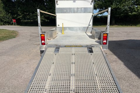 Peugeot Boxer 335 L3 140 ps Drop & Go AKFS Lo Loader - Air Con & Sat Nav 13
