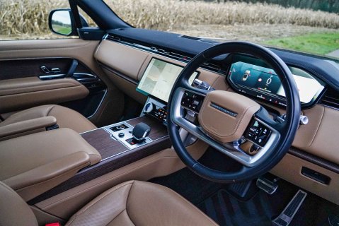 Land Rover Range Rover D300 SE 9