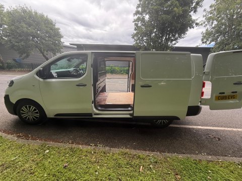 Citroen Dispatch 2.0 BlueHDi 1400 Enterprise XL FWD 3 Euro 6 (s/s) 6dr 11
