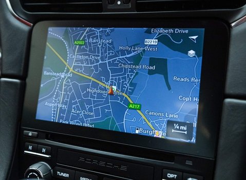 Porsche 911 GT2 RS (991) 17