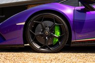 Lamborghini Huracan 5.2 V10 LP 640-4 Performante Spyder LDF 4WD Euro 6 (s/s) 2dr 10