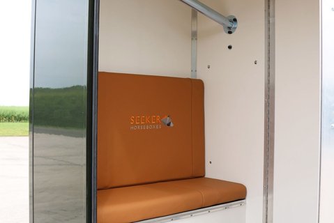 Renault Master BRAND NEW 3.5 TON STALLION BUILD EXTREME HEAVY DUTY HORSEBOX FROM SEEKER  27