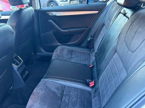 Skoda Octavia ELEGANCE TSI 11