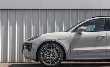 Porsche Macan GTS 30
