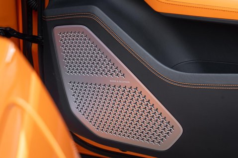 Lamborghini Urus V8 35