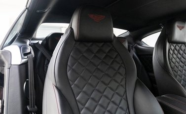 Bentley Continental GT V8 S 11