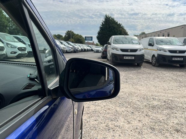 Ford Transit Courier SWB L1H1 Low Roof Sport Air Con Alloys Sensors Cam EURO 6 NO VAT 15