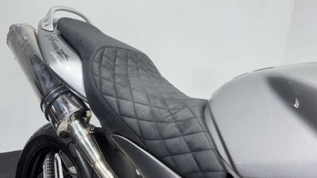 Honda CB 900 2004 36K GREAT CONDITION WARRANTY MOT 919CC NAKED BIKE 13