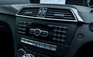 Mercedes-Benz C63 AMG BLACK SERIES 19