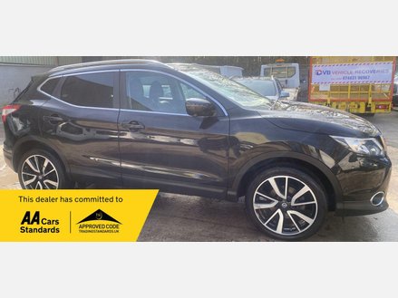 Nissan Qashqai 1.6 dCi Tekna SUV 5dr Diesel Manual 2WD Euro 6 (s/s) (130 ps)