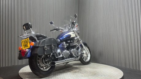 Triumph Bonneville 2011 ONLY 21K NEW MOT CRUISER 865CC 3