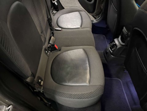 Mini Countryman 1.5 Countryman Cooper Auto 5dr 32