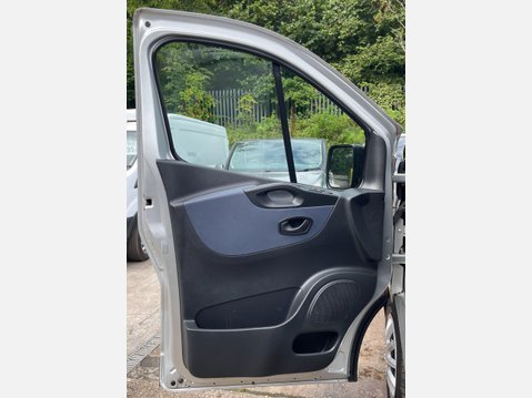 Vauxhall Vivaro 1.6 CDTi 2700 L1 H1 Euro 6 (s/s) 5dr 37