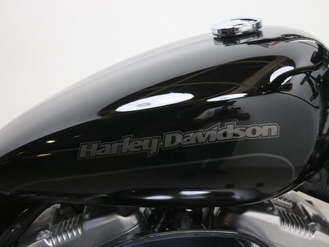 Harley-Davidson Sportster SPORTSTER XL883L SUPERLOW 18 28