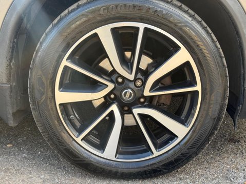 Nissan X-Trail 1.6 dCi Tekna XTRON Euro 5 (s/s) 5dr 41