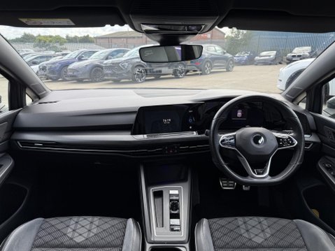 Volkswagen Golf 1.5 eTSI MHEV R-Line Hatchback 5dr Petrol Hybrid DSG Euro 6 (s/s) (150 ps) 28