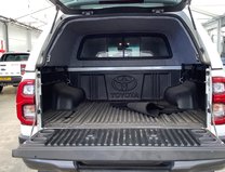 Toyota Hilux Invincible X | Auto | 2.8 LT | Double Cab | Sensors | EURO 6 | NO VAT 5