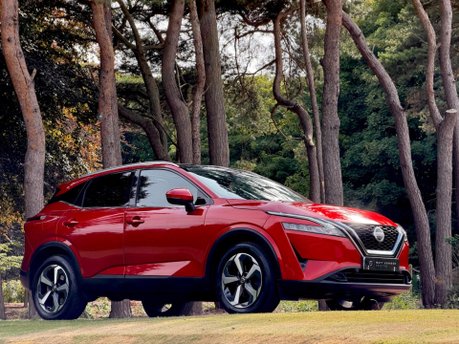 Nissan Qashqai DIG-T N-CONNECTA MHEV 1