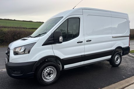 Ford Transit 350 Rwd L2 H2 130 ps Panel Van - Air Con / Rear Sensors