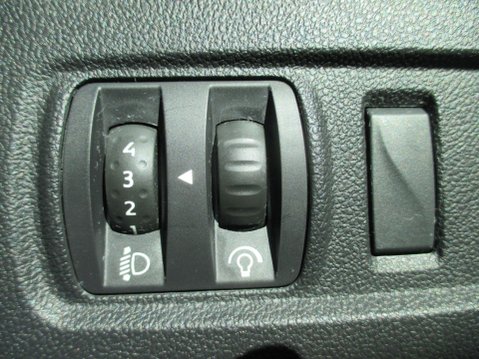 Renault Clio 1.2 16V Dynamique Nav Euro 6 5dr 40