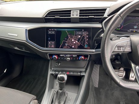 Audi Q3 2.0 TFSI 45 S line S Tronic quattro Euro 6 (s/s) 5dr 29