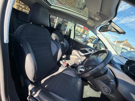 Peugeot 2008 PURETECH S/S ALLURE PREMIUM 15