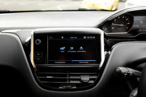 Peugeot 208 S/S TECH EDITION 24