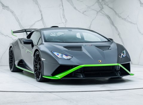 Lamborghini Huracan STO 6