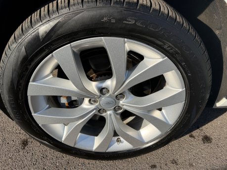 Land Rover Range Rover Evoque SE MHEV 18