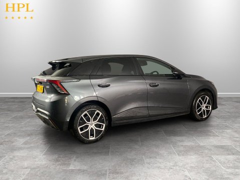 MG MG4 64kWh Trophy Long Range Hatchback 5dr Electric Auto (203 ps) Alloys - Air C 7