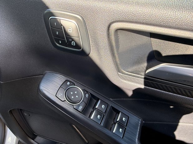 Ford Kuga ST-LINE 18