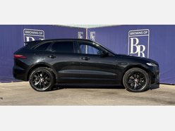 Jaguar F-Pace 2.0 D200 MHEV R-Dynamic Black SUV 5dr Diesel Auto AWD Euro 6 (s/s) (204 ps) 3