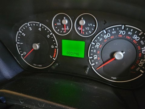 Ford Fiesta STYLE CLIMATE 16V 31