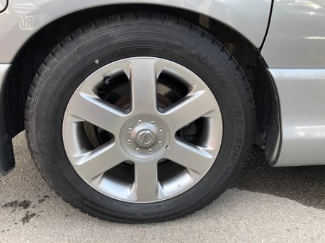 Nissan Elgrand 3.5 V6 Automatic Highway Star 4 berth Camper van with pop up roof 57000m 37