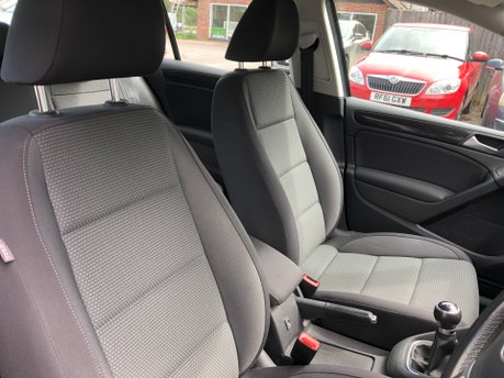 Volkswagen Golf MATCH 1.6 TDI 5 door hatchback 2 owners just 42,000m FSH+CAMBELT CHANGED 5
