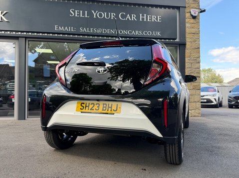 Toyota Aygo X VVT-I EDGE 38