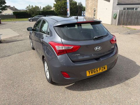 Hyundai i30 1.6 i30 SE Nav Blue Drive CRDi 5dr 8