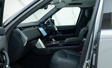 Land Rover Range Rover P400 Autobiography 14